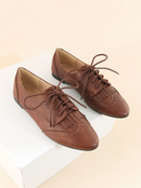 Details lace up Fringe & Wingtip Flat Oxfords 2807 - حذاء