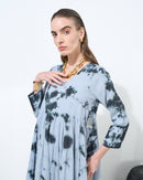 V-neck stylish kaftan with front Cross buttons and waist gathered style, half quarter sleeves cotton kaftan 4200 - قفطان