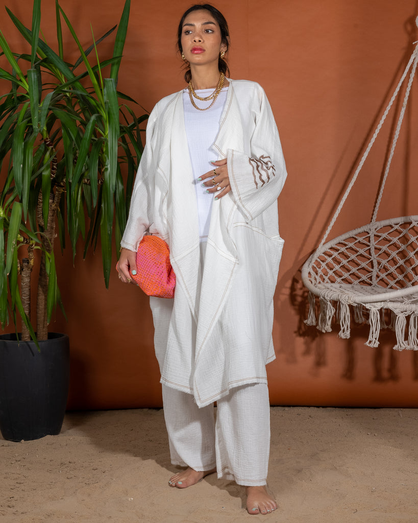 Oversized Top with Open Front and Pockets Sleeveless Inner, Wide Leg Pants Short 3 Pieces Set 3445 - طقم ٣ قطع