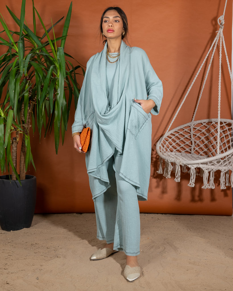 Oversized Top Stylish Neck Design with Front Pockets and back printed, Sleeveless inner with Wide Leg pants 3 Pieces Set 3450 - طقم ٣ قطع