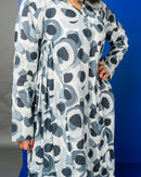 V-neck with classic design and Both arms gathered style with long sleeves cotton kaftan 3691 - قفطان
