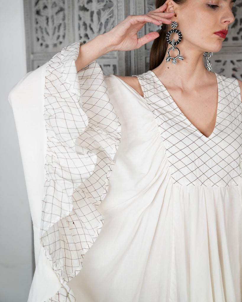 V-neck front and back embroidered with stylish klosh design and open shoulder with gathered style cotton kaftan 3119 - قفطان