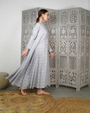 Klosh design with front stylish buttons and embroidered, long sleeves with buttons cotton kaftan 3076 - قفطان