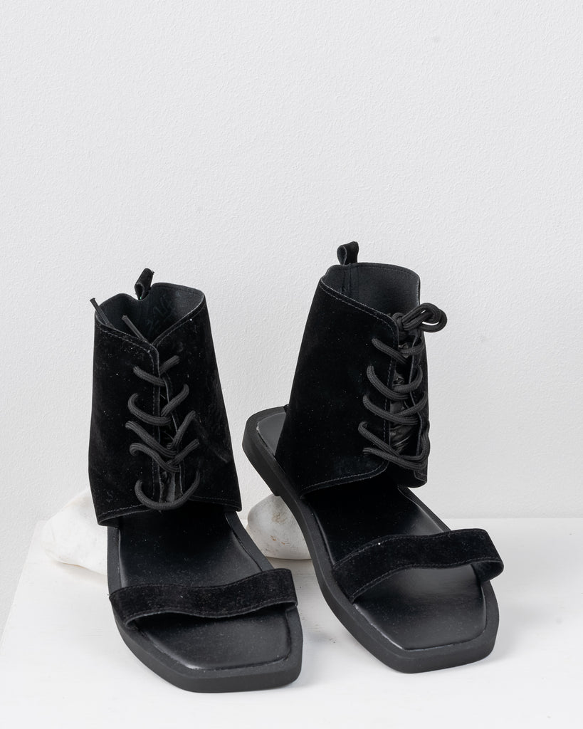 Elegant Black Faux Suede Flat Sandals, Lace up Front flat Sandals 2806 - حذاء