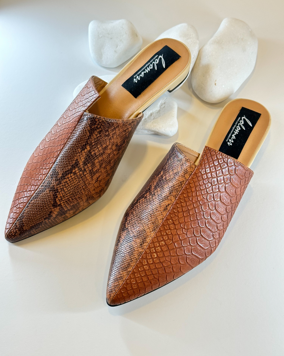 Point Toe Snakeskin Embossed Flat Mules 2643 Lolomass Kuwait