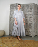 Embroidered v-neck with buttons and klosh design waist gathered with half quarter sleeves cotton kaftan 2616 - قفطان